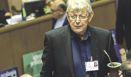 Bischof Erwin Kräutler in der Synodenaula  