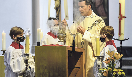 Gottesdienste sind zunächst nur mit Vorsichtsmaßnahmen möglich.  