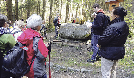 Eine Station am Franziskusweg im Arntal (Südtirol). 