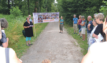 Spaziergang für Gleichberechtigung in der Kirche   