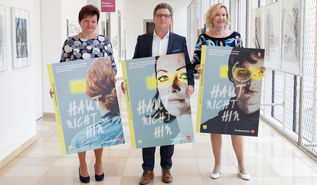 Mag.a Theresia Schlöglmann, Abteilungsleitung Kinder- und Jugendhilfe, Land OÖ / Kinderschutz-Landesrat Mag. Michael Lindner / Kinder- und Jugendanwältin Mag.a Christine Winkler-Kirchberger