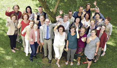 Das Team der Hauptamtlichen des Katholischen Bildungswerks in Linz freut sich über die positiven Zahlen für 2019.   