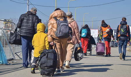 Mehr Menschen sind wieder auf der Flucht, und so steigt die Zahl der Asylanträge. Alle Einzelfälle sollten geprüft werden, sagt die Caritas.   