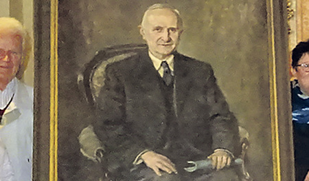 Dr. Wilhelm Bock war von 1934 bis 1938 Bürgermeister von Linz. Er wurde 1966 auf dem Priesterfriedhof des Stiftes St. Florian begraben.  