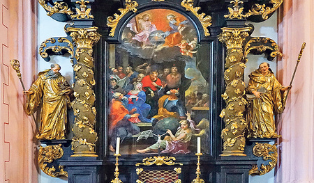 Der Heilig-Geist-Altar von Meinrad Guggenbichler in der Basilika Mondsee. 