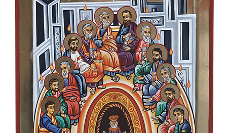 Der personifizierte Kosmos (Erdkreis), dargestellt als  gekrönter Mann (Figur unten, Mitte), weist auf die Predigt der Apostel für alle Völker auf der ganzen Welt hin.  