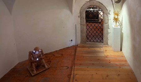 Auch die Ausstellung 'Über die Schwelle' in Hallstatt wird bei der Kunstreise des DKV besucht 