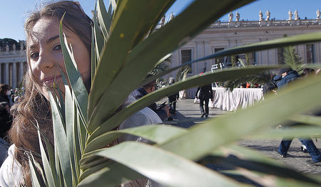 Palmsonntag wurde im Vatikan im großen Stil gefeiert, auch die Drei Österlichen Tage sind liturgisch wie vor der Pandemie gestaltet.