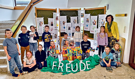 Ein Teil der Erstkommunionkinder der VS Burgkirchen.  