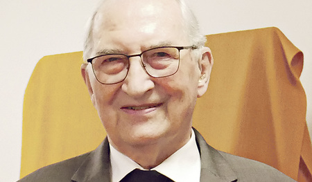Univ.-Prof. Dr. Hans  Hollerweger