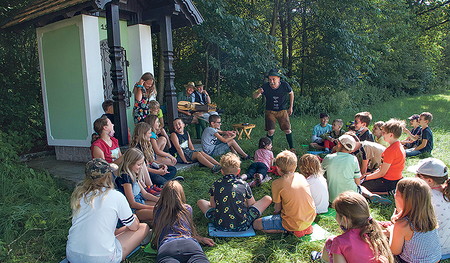 Märchenwanderung – ein Angebot im Rahmen des Amateurtheaters