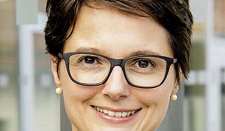 MONIKA SLOUK monika.slouk@ koopredaktion.at