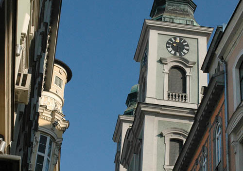 Alter Dom, Linz, Hauptplatz, Turm, Kirchenturm, Kirche, Ignatiuskirche, Petro Carlone, Jesuiten, Ignatius von Loyola, Barock, Domkirche, Franz Maria GlaserEinfaltstra?e 7, 4020 LinzBLZ 49460 SpardabankKontonummer 00-378.444 *** Local Caption *