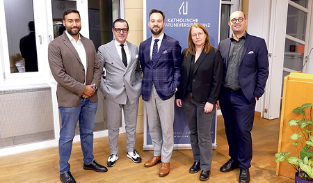 Amin Elfeshawi (von links), Chris Müller, Martin Koci vom Institut für Fundamentaltheologie und Dogmatik der KU Linz, Katja Winkler vom ­In­stitut für Christliche Sozialwissenschaften  der KU Linz und Thomas Schlager-Weidinger.   