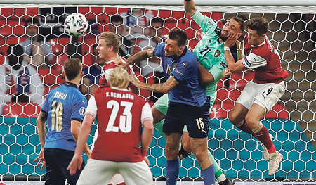 Kampf bis zum Schluss: Österreich gegen Italien. 