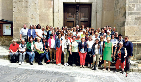 65 aktive und ehemalige Pfarrsekretär:innen trafen sich in Freistadt. 