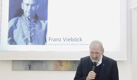 Bischofsvikar Willi Vieböck berichtete über seinen Onkel Prälat Franz Vieböck, dem Leiter des 1939 neu errichteten Seelsorgeamtes.   