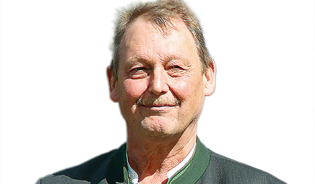 Alois Penninger geht in die Einsiedelei und fühlt sich Menschen verbunden, die ihre Heimat verlassen müssen.