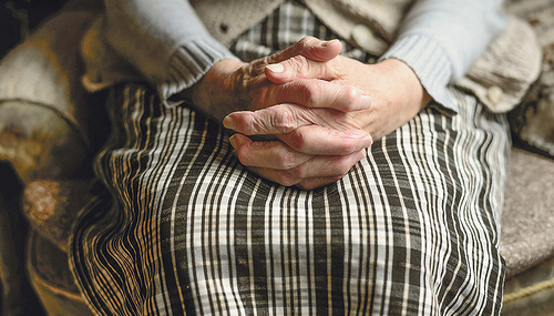 pixabay Eine Beziehung voll Vertrauen leben – dazu lädt Jesus uns ein. Die Witwen aus den Schriftlesungen zeigen, wie erfüllt ein solches Leben sein kann.