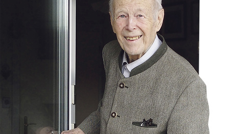 Dr. Karl Kaltenböck möchte mit dem Resümee seiner Lebenserfahrung nach Orientierung Suchenden Hilfe anbieten. Da er wegen einer Herzschwäche gesundheitlich angeschlagen ist, bittet er, von Rückmeldungen an ihn abzusehen.  