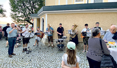 Musik und Kulinarik rund um die Kirche in Linz-St. Magdalena