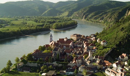 Die Wurzeln von Stift Dürnstein in der Wachau reichen bis ins 14. Jahrhundert zurück. 