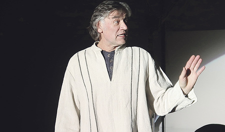 Franz Strasser wird die Bergpredigt künstlerisch darstellen.   