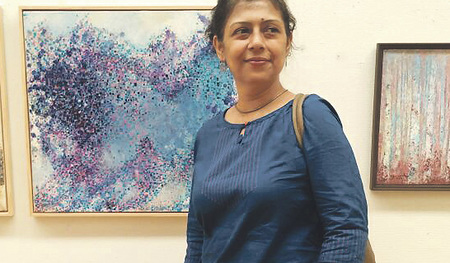 Mittels Kunst in Workshops oder in Aktionen trägt Durba Ghose mit ihrem Team in Indien dazu bei, einen  Systemwandel herbeizuführen.   